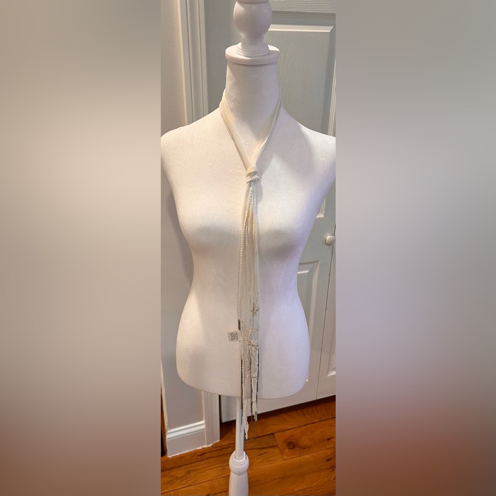 Chan Luu fringe skinny scarf | white - Picture 5 of 8